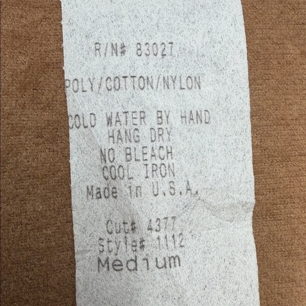 VTG Western Collection Fringed Shawl or Capelet w/ Silver Conchos Sz M - Picture 10 of 10